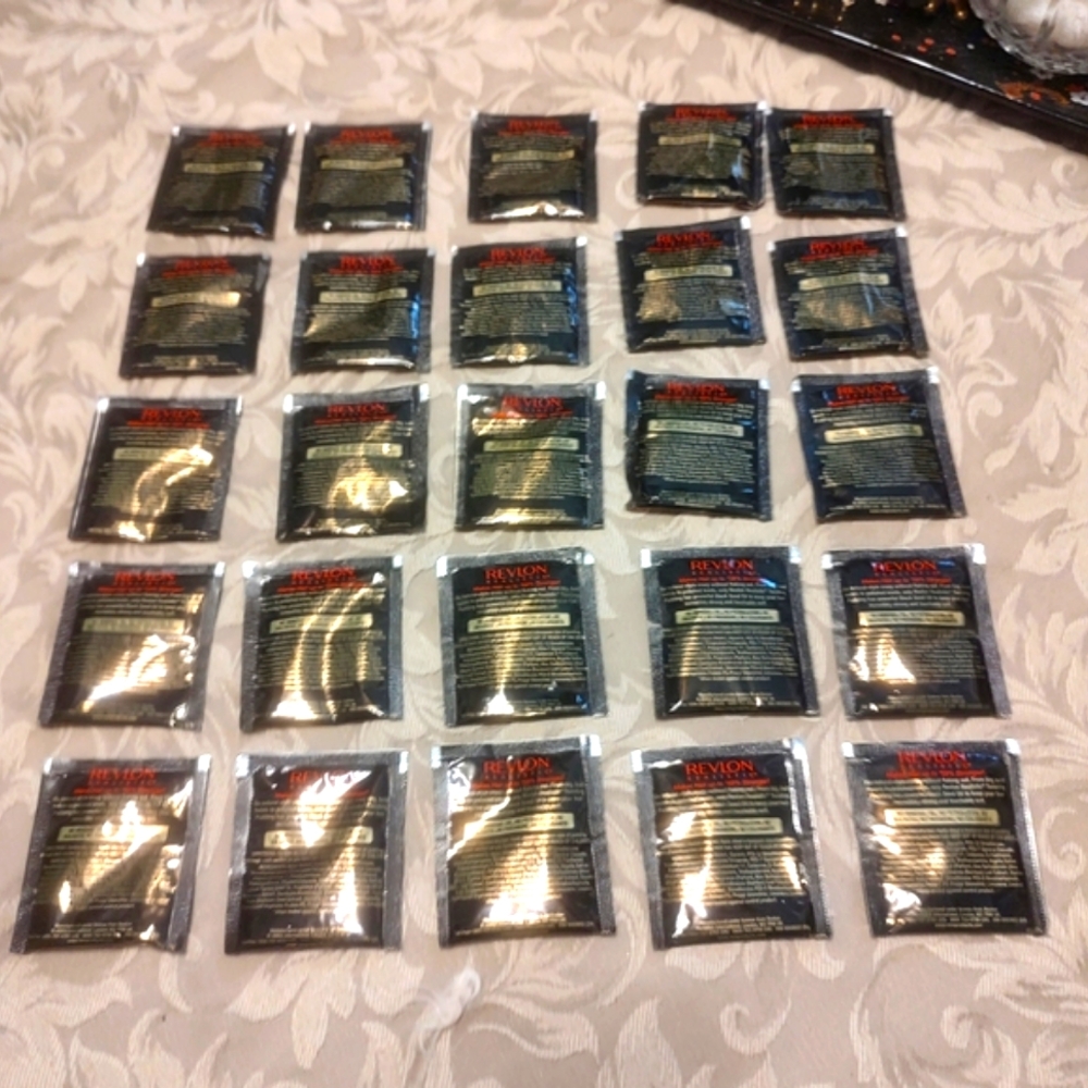 🖤 Twisting Pudding Sample Set of 25 - Revlon Realistic Black Seed Oil - Picture 8 of 9